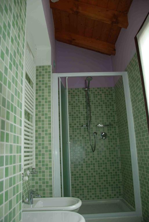 B&B La Casa Di Trizzi Como Szoba fotó
