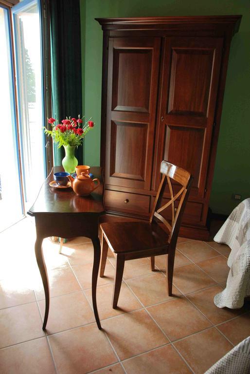 B&B La Casa Di Trizzi Como Szoba fotó