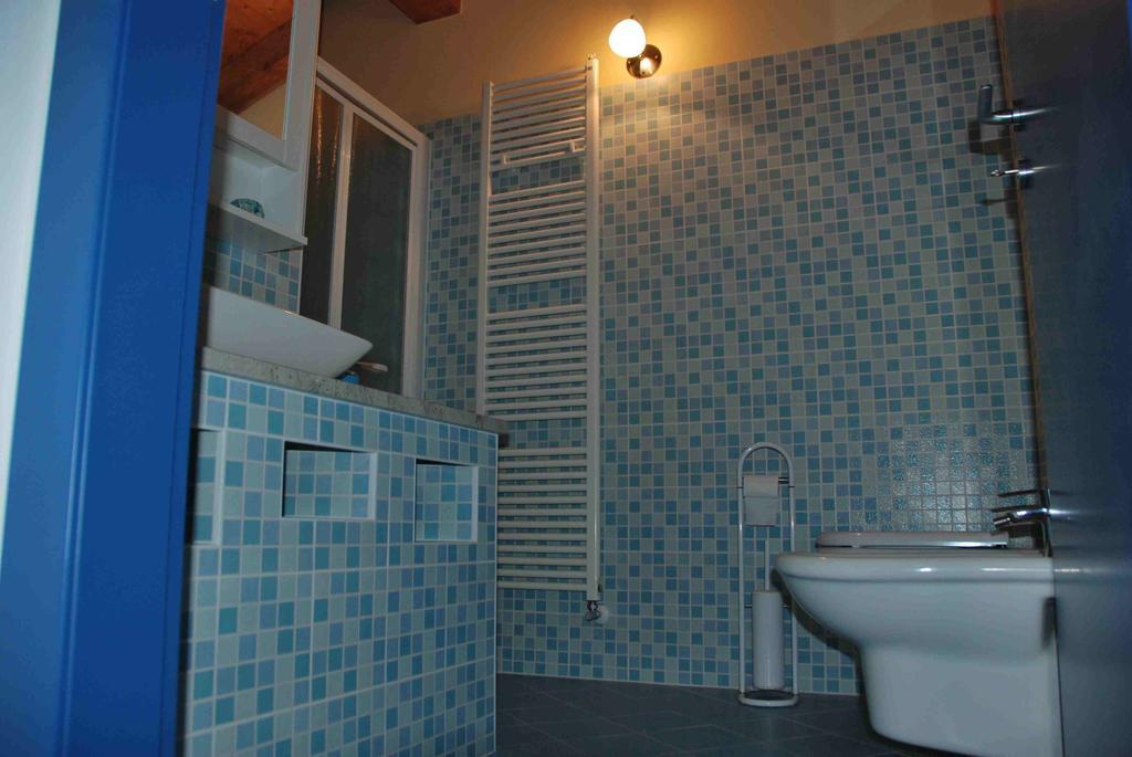 B&B La Casa Di Trizzi Como Szoba fotó
